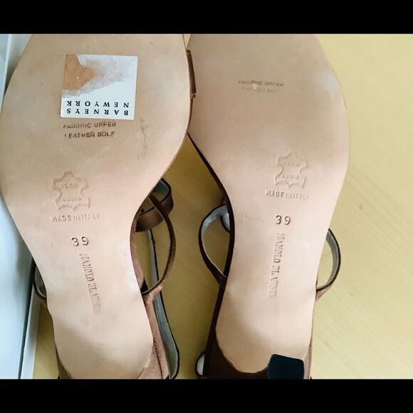 MANOLO BLAHNIK CHRYSTAL EMBELLISHED SLIDES  HEELS NWT - Picture 5 of 6